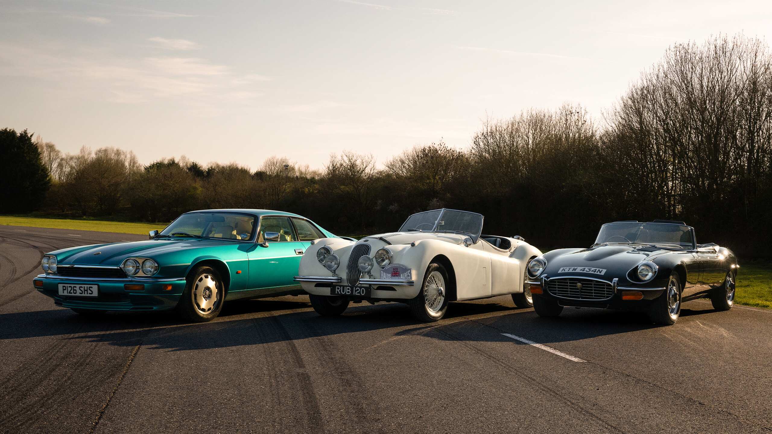 JaguarX900_DXSelects_2_16x9.jpg