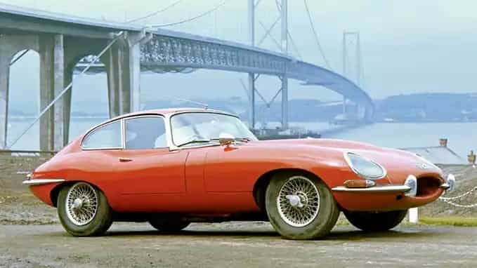 Jaguar E-Type in Red