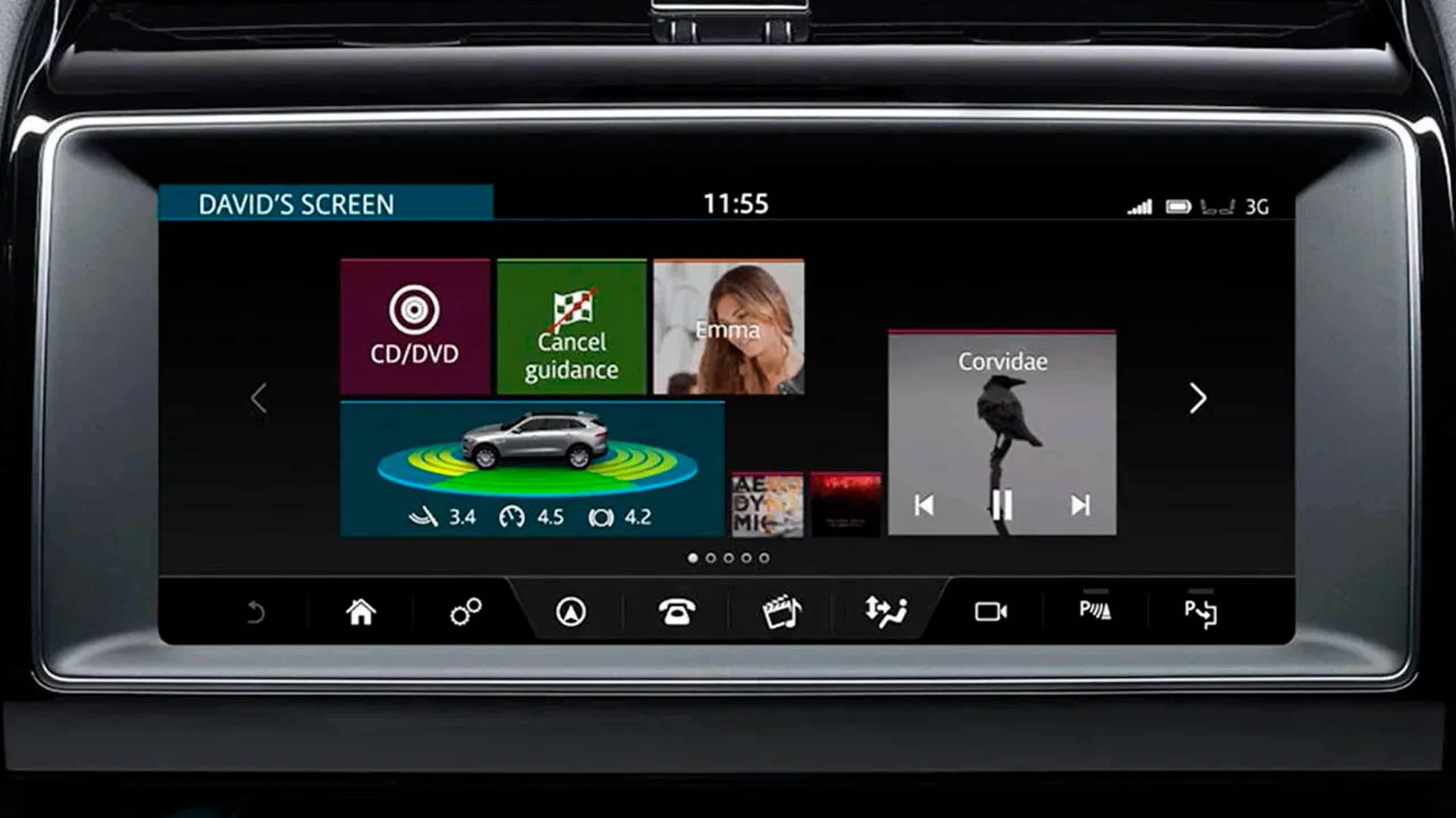 Close View of  Jaguar F-PACE Screen 